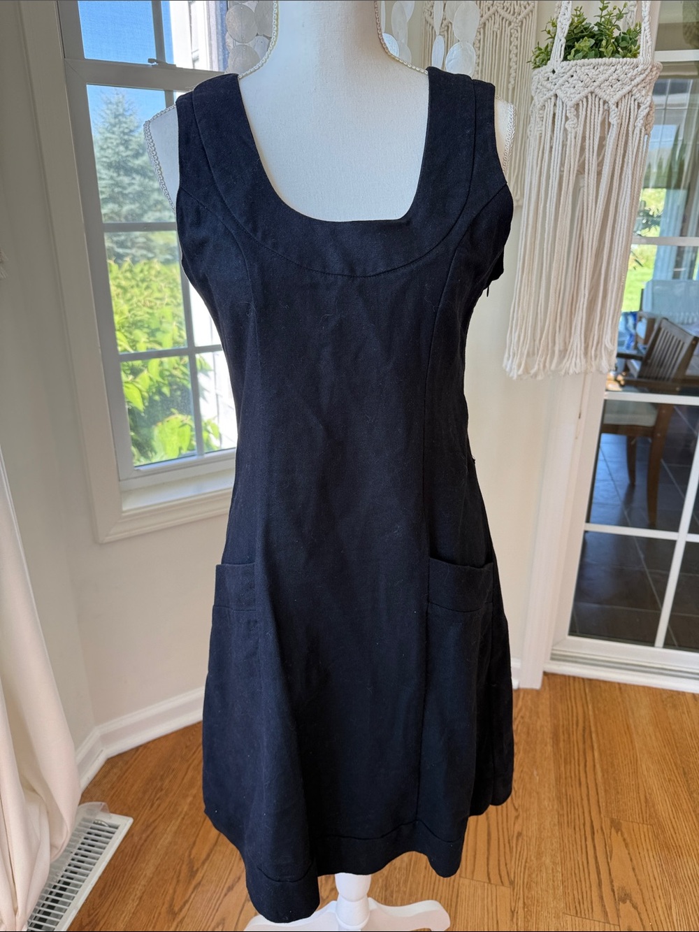 Echorain Vancouver Linen Classic Black Scoop Neck Sleeveless Dress small